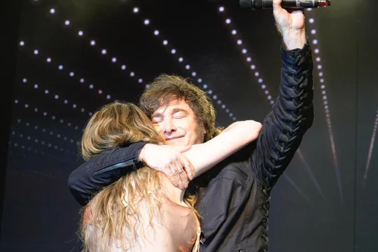 Baby Etchecopar apunta a Milei: “La culpa no es de los presidentes, es nuestra; a los presidentes los hacemos nosotros”