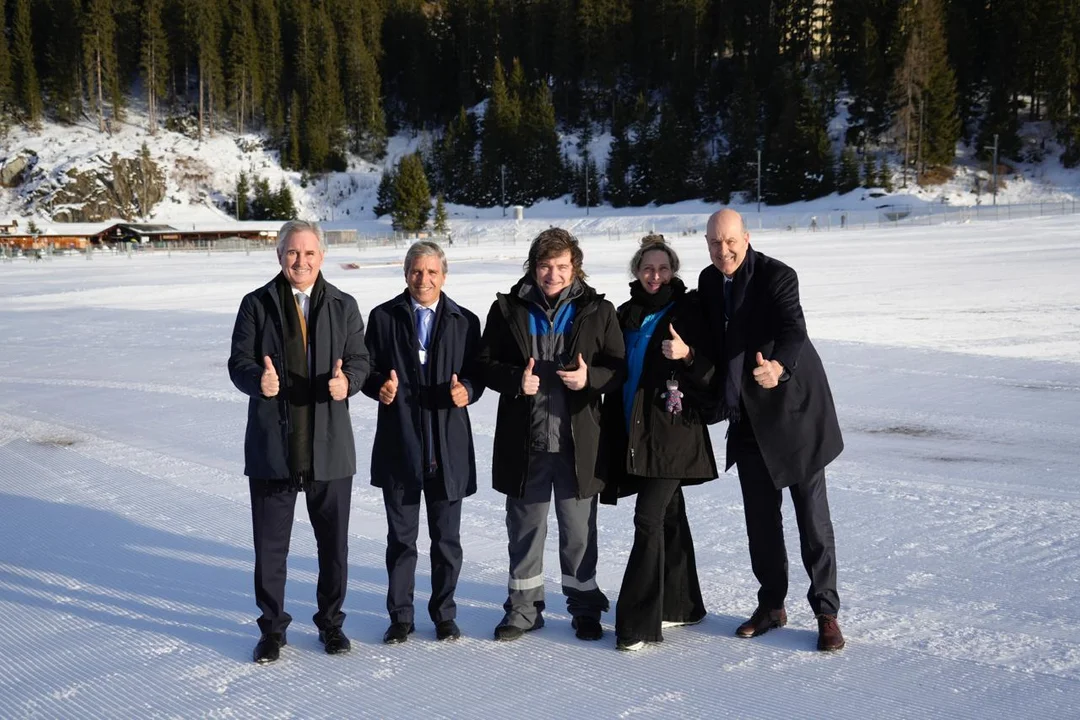 Tras su regreso de Davos, Milei cumple agenda en Olivos