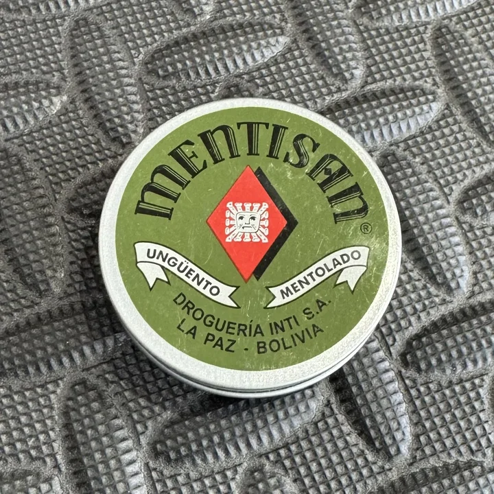 ANMAT prohibió la comercialización de un famoso ungüento mentolado