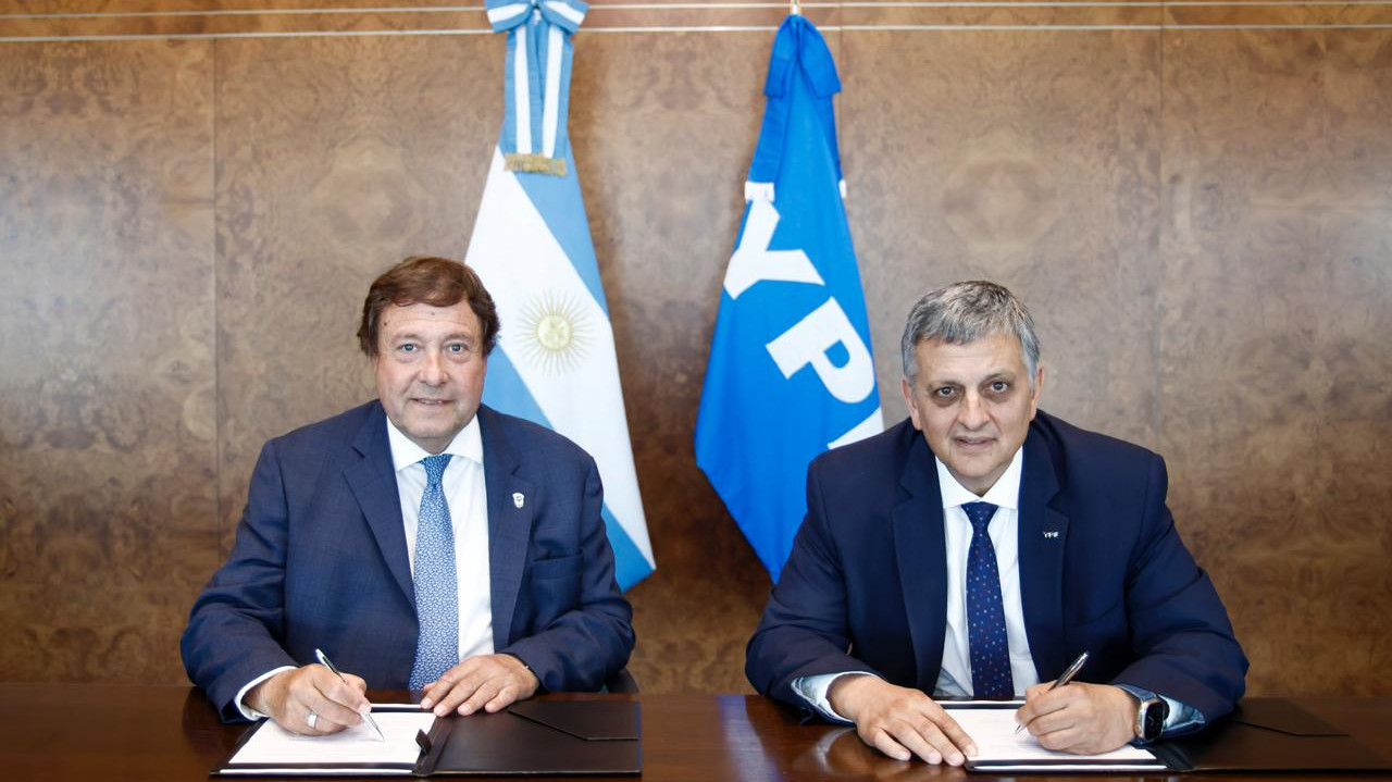 YPF y Río Negro sellan reglas clave para el proyecto Argentina LNG