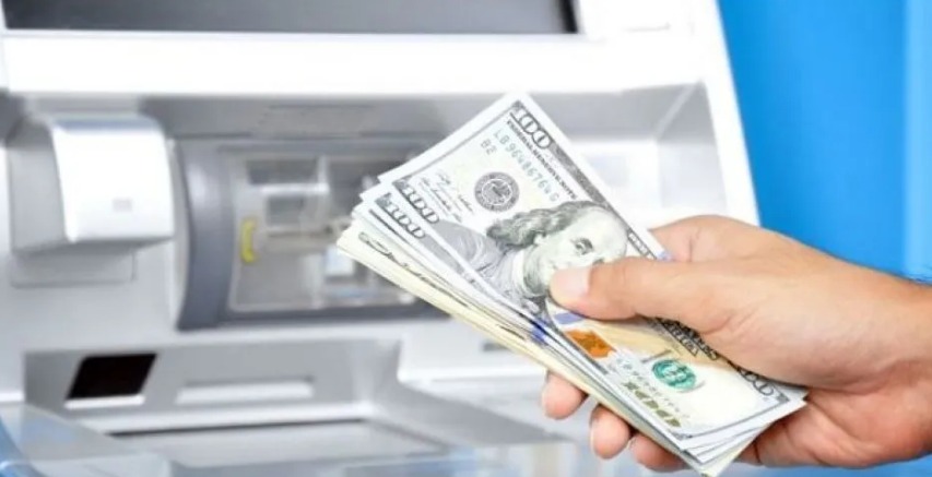 Récord de dolarización: las compras netas en el mercado oficial superaron los USD 22.700 millones tras el fin del cepo