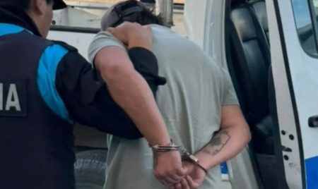 Detienen en un control vehicular a un hombre con pedido de captura federal en Puerto Madryn