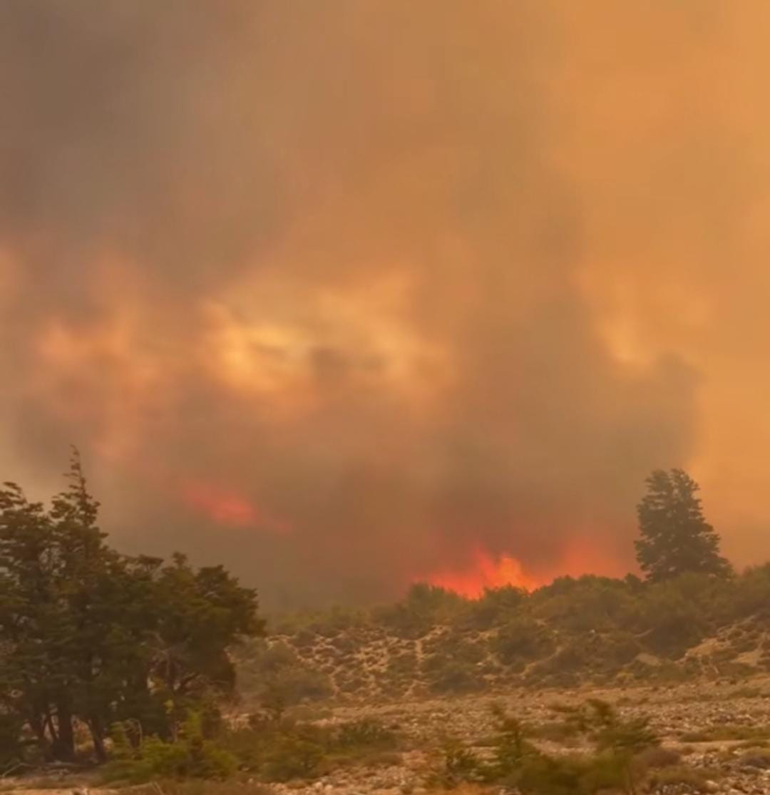 Alerta máxima en Cholila: cortaron la ruta 71 y dos megaincendios rodean la localidad