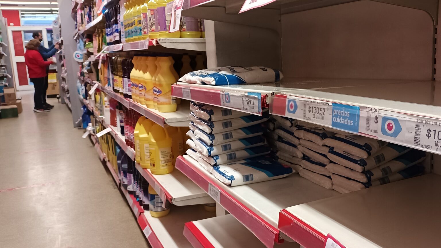 El consumo en supermercados tuvo en noviembre su peor caída desde 2023: se hundió casi 4%