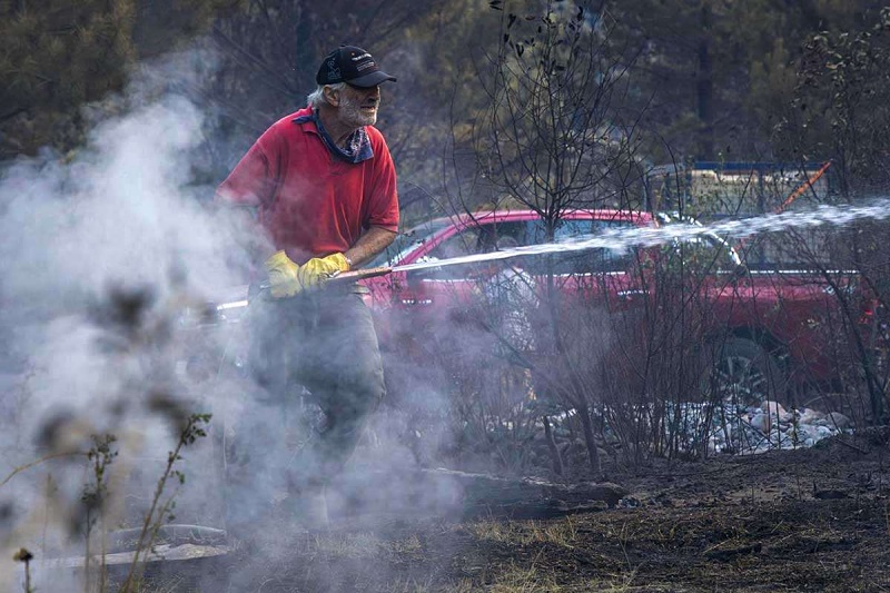 Las brigadas comunitarias son la respuesta social a la emergencia de los incendios en Chubut