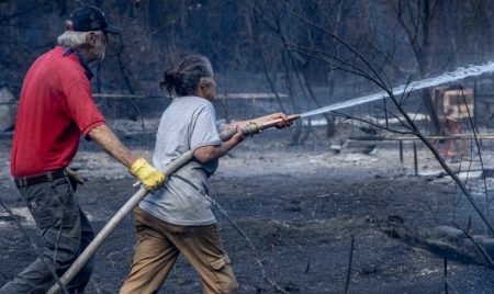 Surge una nueva hipótesis por el incendio en Chubut: una supuesta disputa familiar y apuntan a una mujer