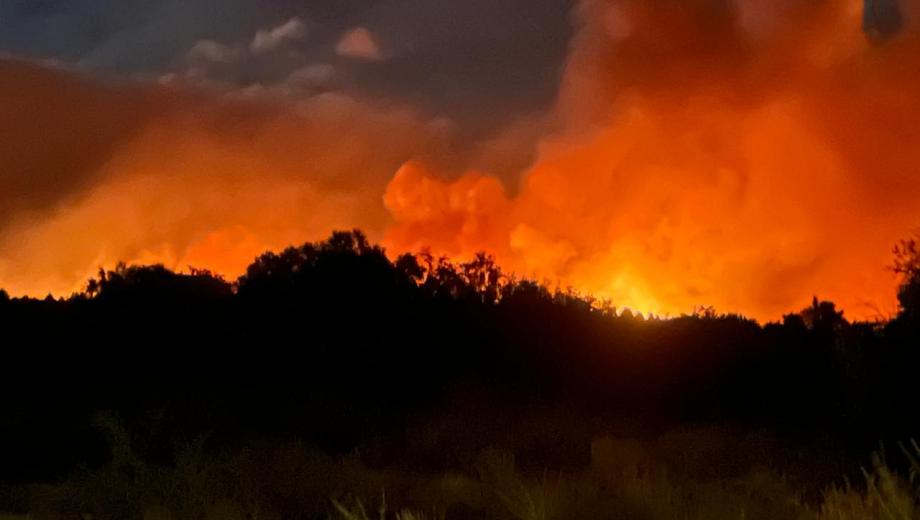 Incendios en Chubut: El fuego rodea a Cholila y «se orienta hacia Esquel»