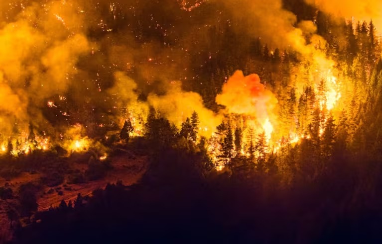 El uso de mapas térmicos refuerza el control del incendio en la cordillera