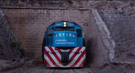 De Argentina a Chile y pasando por Vaca Muerta: cómo sería el Tren Trasandino que podría transformar la economía del Cono Sur
