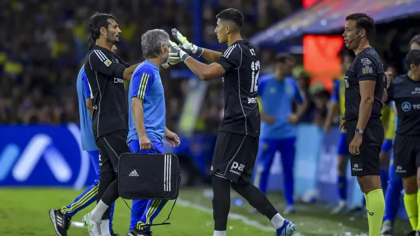 Boca renueva a Javier García por su rol clave en el vestuario