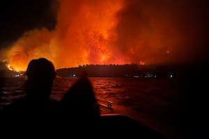 Incendios en Chubut: el fuego avanza con fuerza y ya hay más de 3000 evacuados