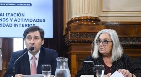 La senadora chubutense Edith Terenzi lidera las negociaciones en la comisión de Ambiente frente a la polémica reforma de la Ley de Glaciares