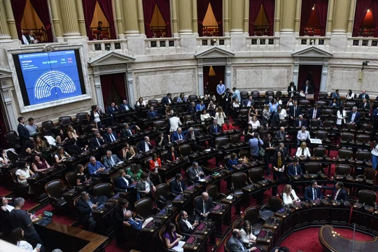Reforma laboral: el oficialismo acelera en Diputados y la oposición busca demorarla hasta después del 1° de marzo