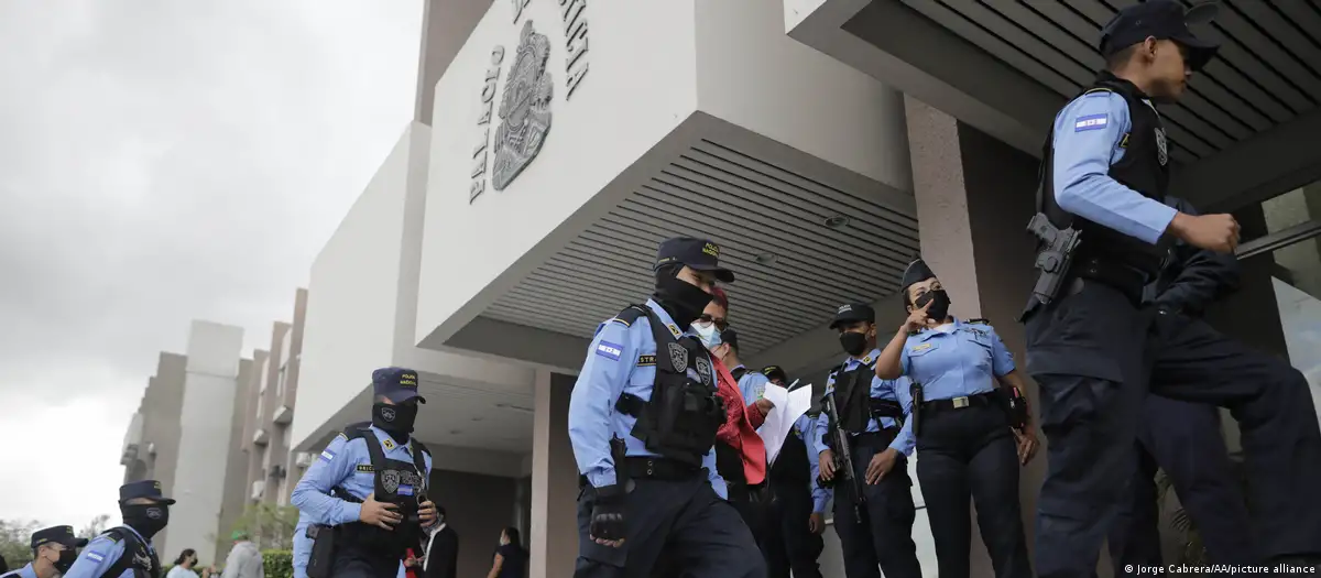 Honduras: Ordenan captura de diputada opositora por fraude