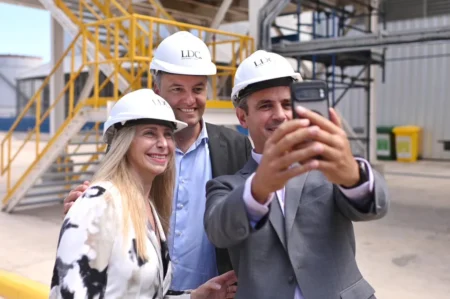 «Son el futuro del país»: Adorni y Karina Milei inauguraron megaplanta de LDC en Santa Fe