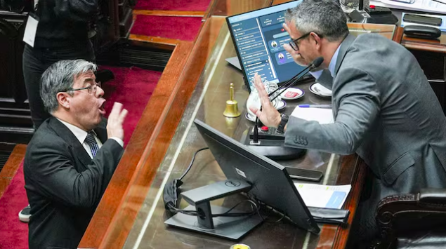 Reforma laboral: el kirchnerismo advierte que si LLA cambia el artículo de las licencias médicas, el proyecto deberá regresar al Senado