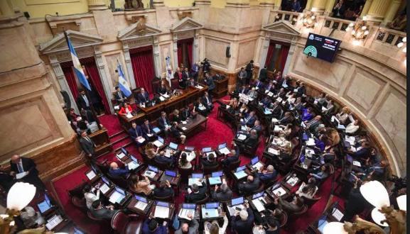 Semana de definiciones: el Gobierno busca aprobar la baja de imputabilidad y la reforma laboral en el Senado