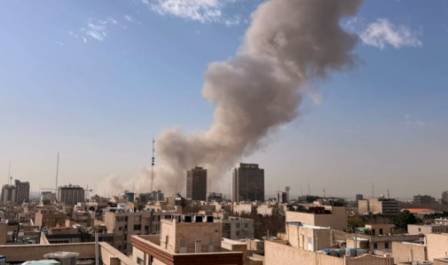 GUERRA TOTAL: Israel y EE.UU. bombardearon Irán, atentaron contra Jameneí y ya hay 24 muertos