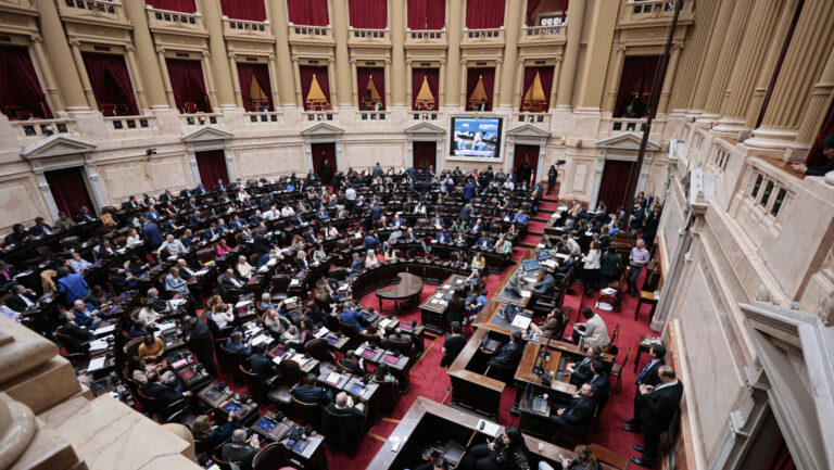 Con quórum ajustado y tensión, Diputados ya trata la reforma laboral impulsada por Milei