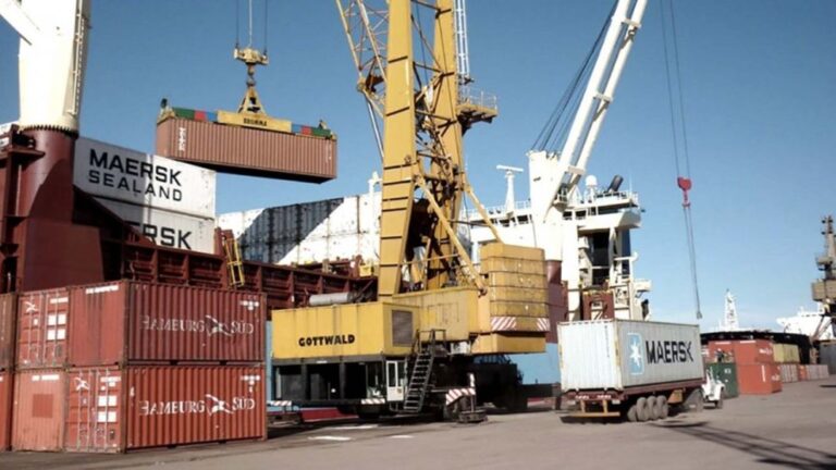 El superávit comercial de Argentina crece en enero por impulso de las exportaciones