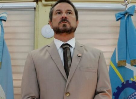 Gerardo Merino se suma a la querella de Torres y advierte: «Intentan desestabilizar a la Provincia y el Municipio»