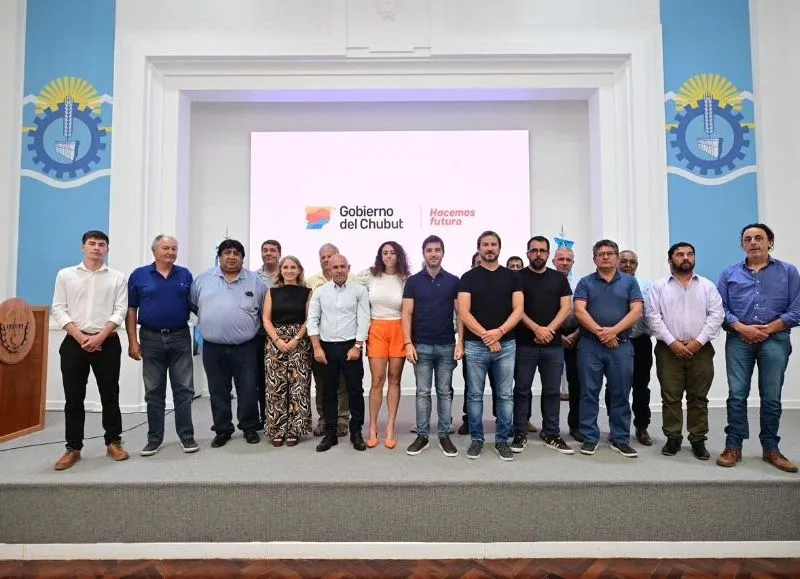 Frente común en Chubut: más de 30 intendentes se suman a la querella de Torres por las coimas en Educación