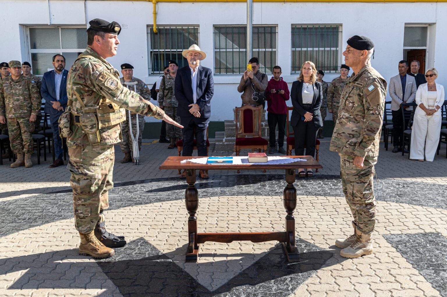 Othar acompañó la asunción del segundo jefe de la IX Brigada Mecanizada del Ejército en Comodoro