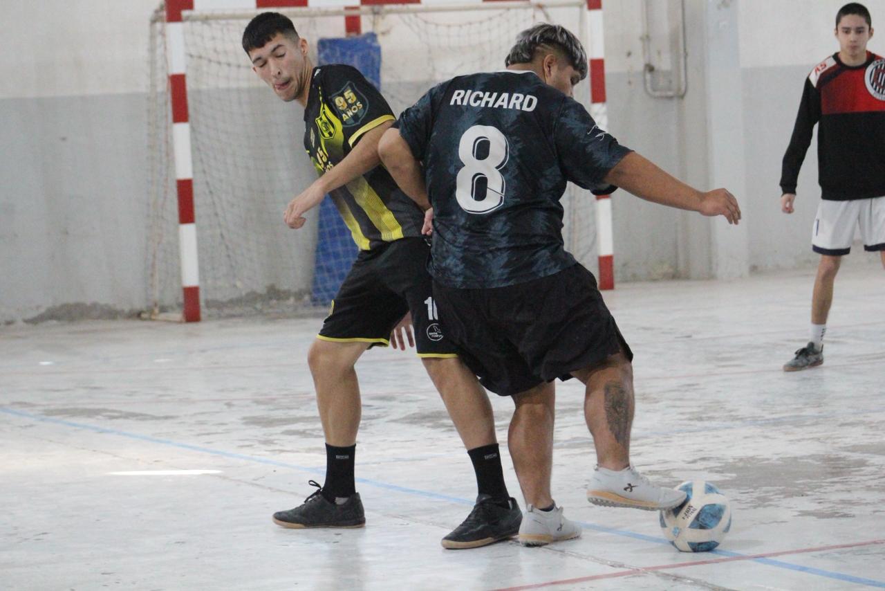 Comienza la Liga de Fútbol Valorado 2026 con categorías Sub 15 y Sub 18 en Madryn: Conoce el calendario de torneos y las sedes