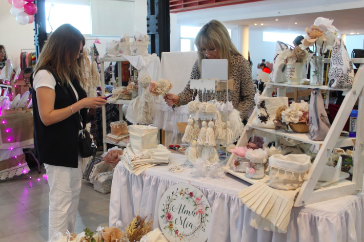 ¡Comodoro vibra en el 8M! La Feria Karkén «Estamos creando» celebra el talento de las mujeres con tango, fotografía y una explosión cultural