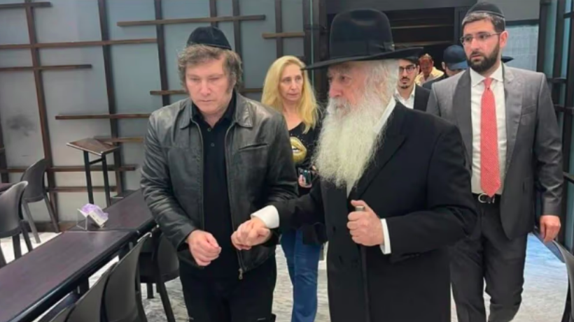 ¡Milei se conecta con lo divino en Nueva York! El Presidente visitó la tumba del Rebe de Lubavitch tras la cumbre con Trump