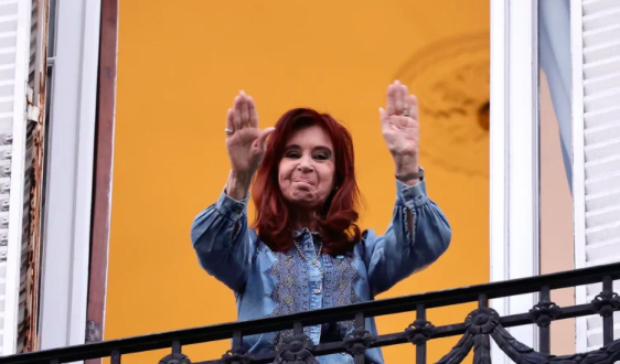 ¡Cristina Kirchner, ante la Justicia! La expresidenta deberá declarar este martes de manera presencial en la Causa Cuadernos