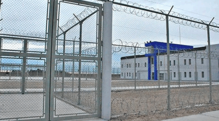 ¡Fuga de película en Trelew! Un preso condenado a 15 años por homicidio se escapó de un consultorio psicológico saltando por una ventana