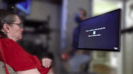 Científicos prueban un innovador dispositivo para que pacientes con ELA vuelvan a escribir mediante señales neuronales y un implante cerebral de alta precisión