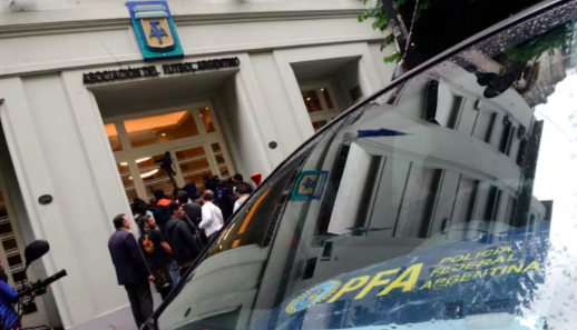 ¡Escándalo en la AFA! Allanan la sede de Viamonte y Ezeiza por la causa de la mansión en Pilar