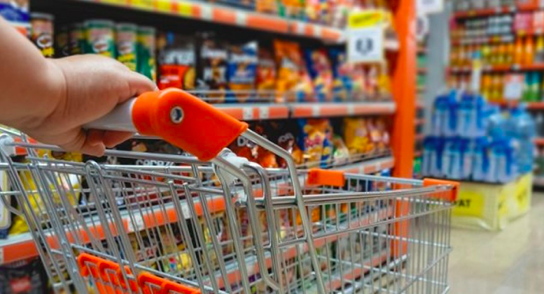 ¡Alerta en el consumo! Las ventas en supermercados cayeron 1,5% en enero y golpean la recuperación