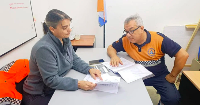 ¡Temporal sorpresivo en Madryn! Cayeron 50 mm en menos de un día y dejaron barrios anegados con 125 asistencias vecinales