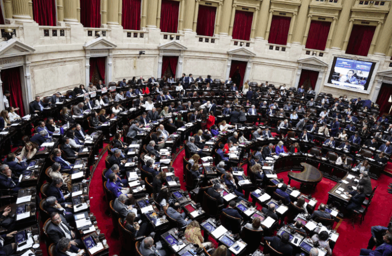 El Gobierno argentino envió al Congreso la «Ley de Hojarascas» para eliminar 70 normas obsoletas