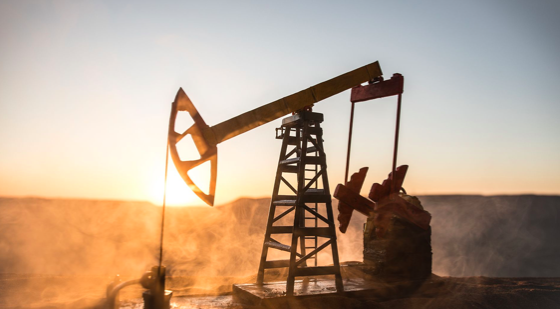 Petróleo en llamas: el barril se aferra a los US$107 mientras Medio Oriente tensa la cuerda hasta el límite