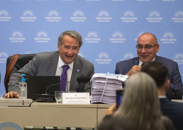 La Libertad Avanza busca tratar las leyes de Hojarasca y Glaciares el 8 de abril en Diputados