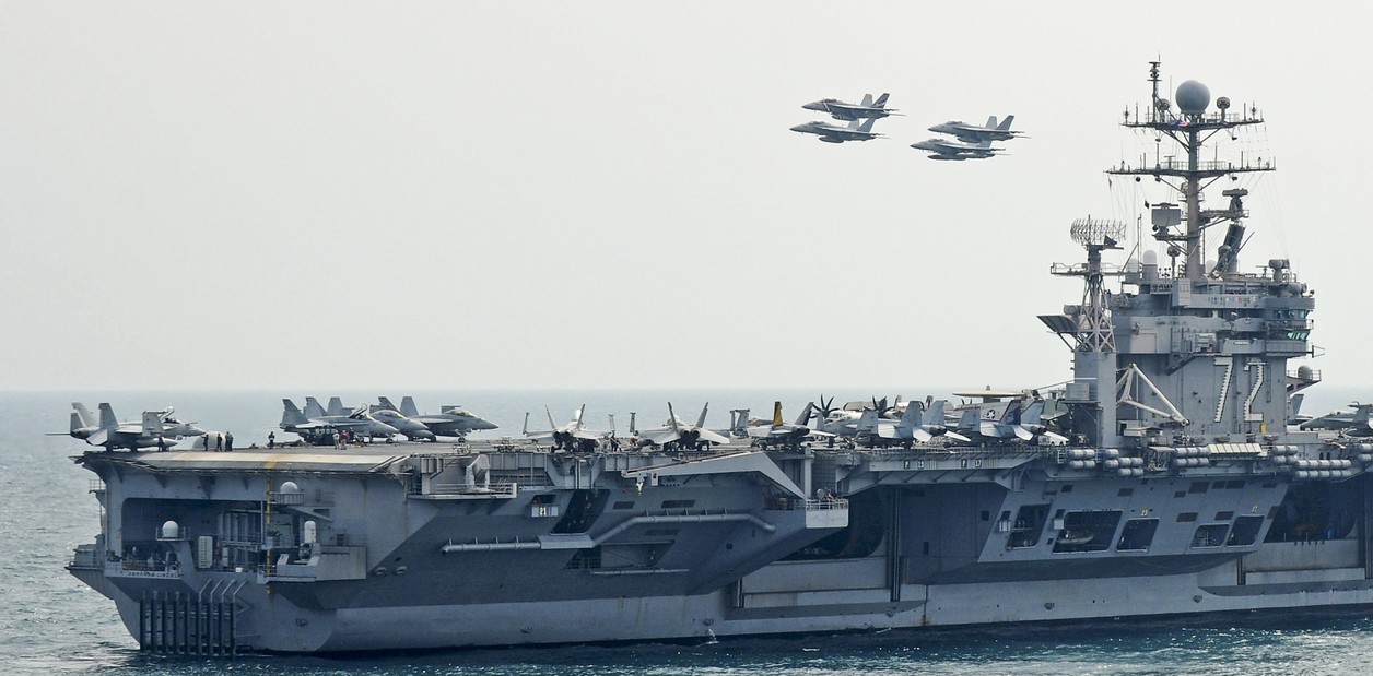 Guerra de versiones: Estados Unidos desmintió el ataque iraní al portaaviones USS Abraham Lincoln