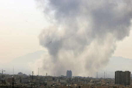 Guerra total: Israel bombardea el corazón de Teherán y Netanyahu promete intensificar la ofensiva