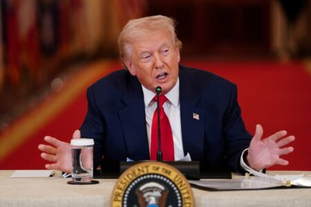 Donald Trump lanzó una dura advertencia al sucesor de Jameneí: «No durará mucho»