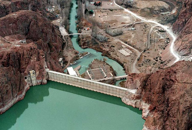 Dique Ameghino: El Gobierno confirmó que el embalse opera con normalidad tras la sequía