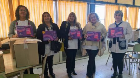 Chubut completó la entrega de tablets a las 72 Escuelas Alfa en Red