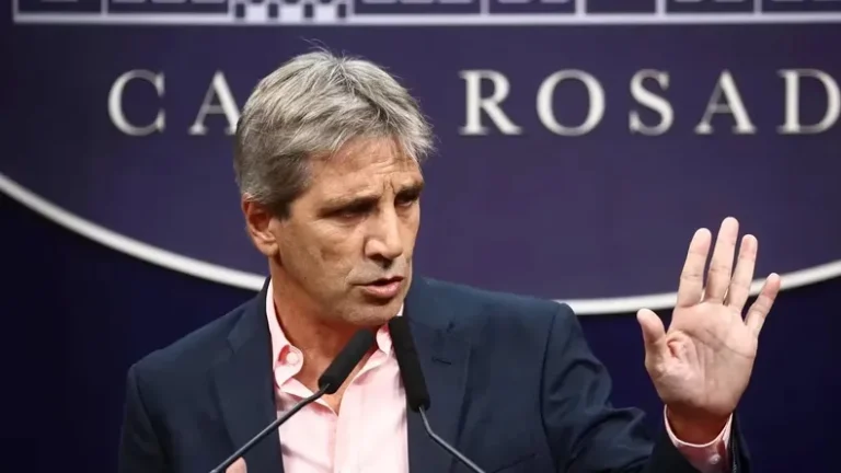 Caputo sobre el riesgo país: «Es más difícil de lo que se cree»