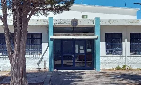 Tensión en Trelew: suspenden clases por denuncias de abusos escolares