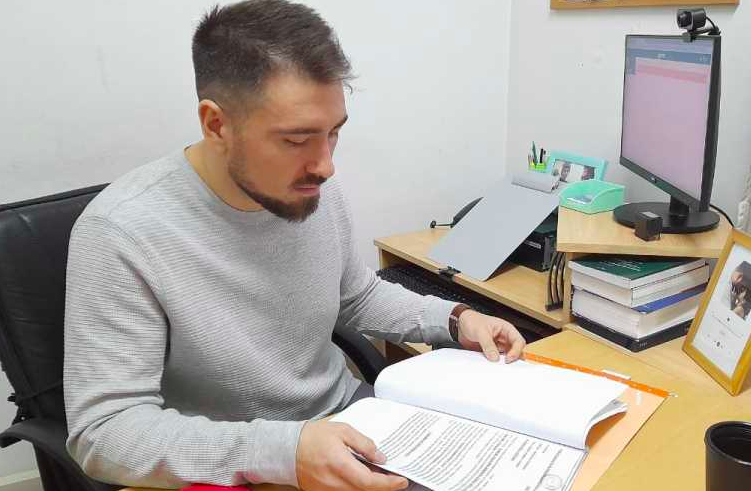 Le puso un arma en la frente a un nene de 3 años durante un robo: la Justicia dictó prisión preventiva para Walter Aybar