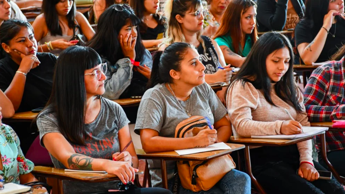 Ciencia y arte se unen en Madryn: la UDC abrirá un laboratorio gratuito de grabado para divulgar conocimiento