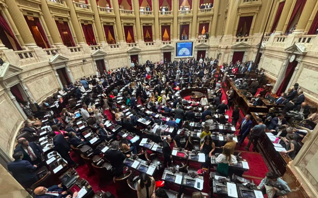 El oficialismo convoca a una sesión especial para el miércoles y busca sancionar la reforma de la Ley de Glaciares con 130 votos