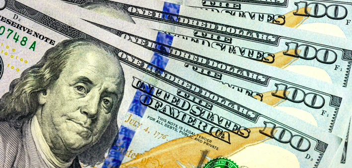 El dólar se mantiene 20% debajo del techo de la banda: el oficial cerró a $1.415 en el Banco Nación